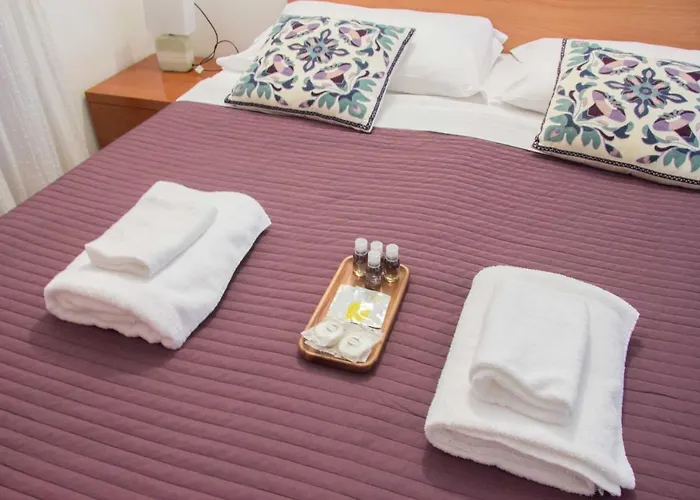 Pensión The Tramp La Spezia