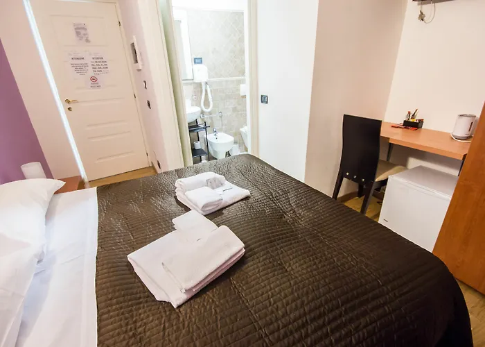 The Tramp Pensión La Spezia