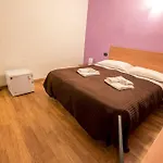 漂泊者旅馆 3* 斯培西亚